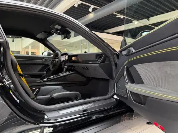 PORSCHE 992 GT3 RS  Weissach Clubsport Carbon Lift PPF