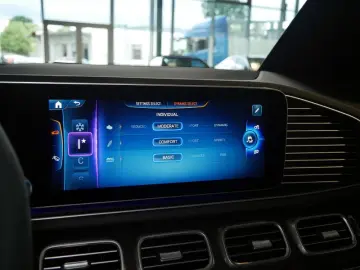 MERCEDES-BENZ GLE 53 AMG 4M