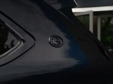 Bentley Bentayga V8 EWB Azure V8  AirlineSeatSpec