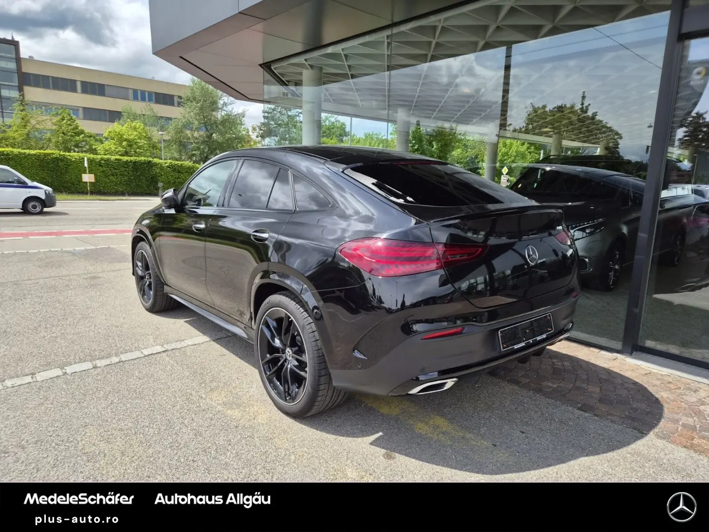 MERCEDES-BENZ GLE 450 d 4M AMG Night 22  E-Active-Body Pano