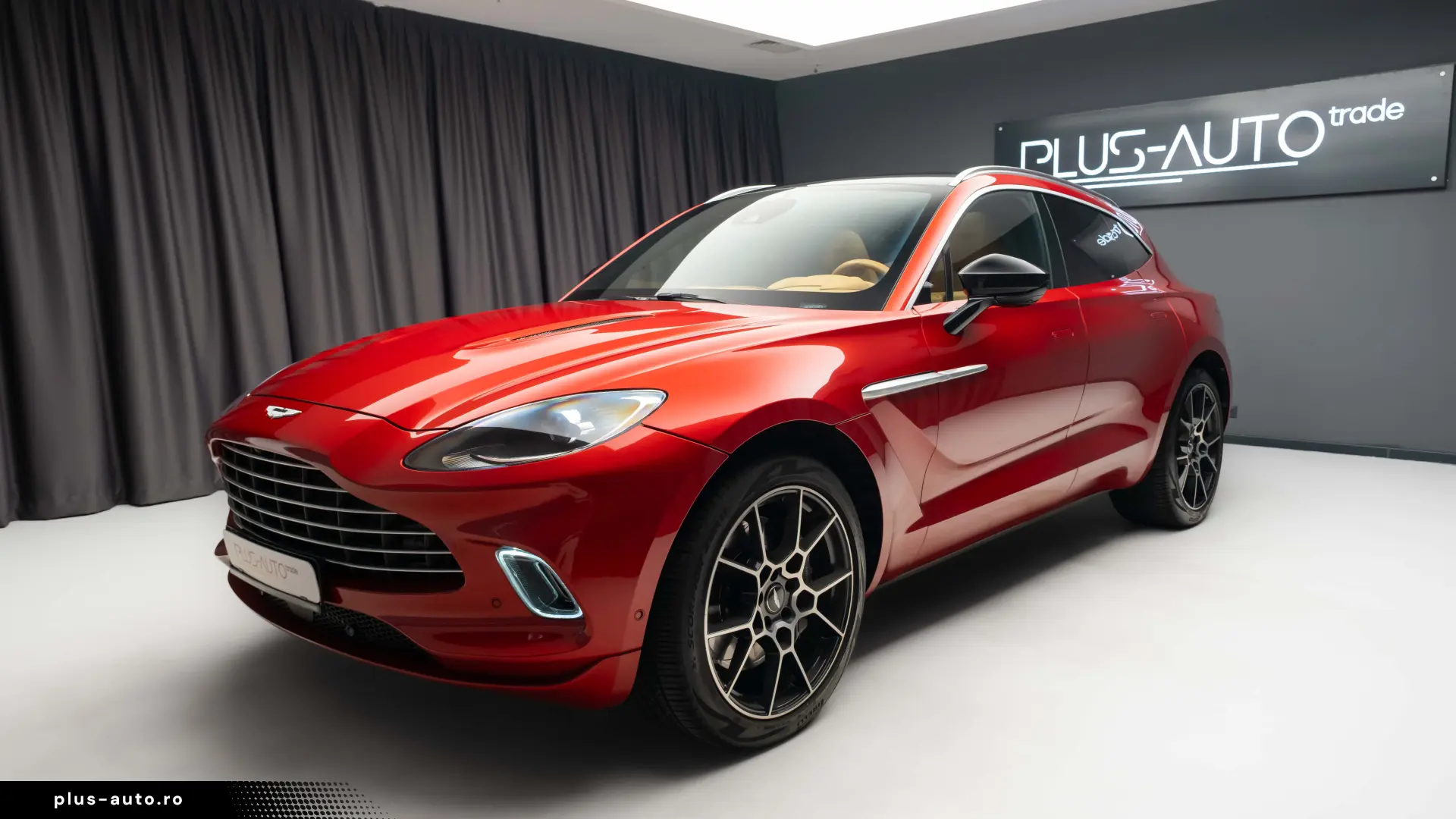 Aston Martin DBX 4.0 V8 BI-TURBO 550CP