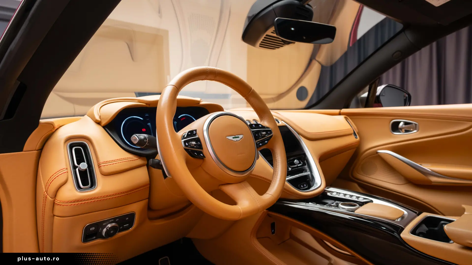 Aston Martin DBX 4.0 V8 BI-TURBO 550CP