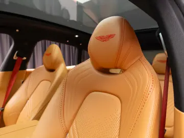 Aston Martin DBX 4.0 V8 BI-TURBO 550CP