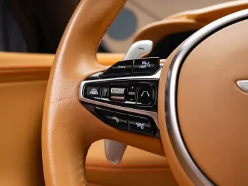 Aston Martin DBX 4.0 V8 BI-TURBO 550CP