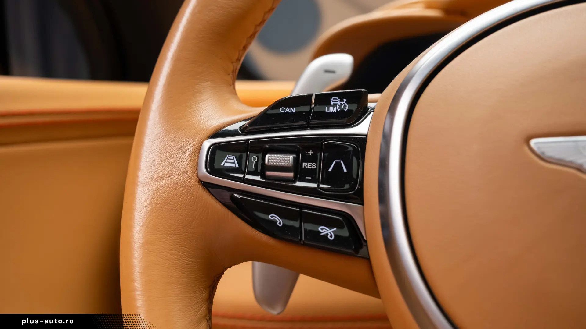 Aston Martin DBX 4.0 V8 BI-TURBO 550CP