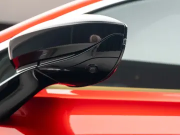 Aston Martin DBX 4.0 V8 BI-TURBO 550CP