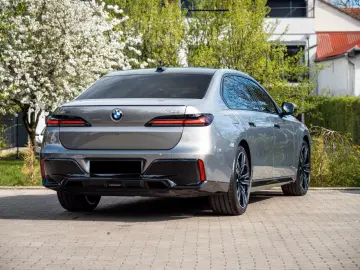 BMW 740d xDrive M Sport Pro Masaj Sky Lounge
