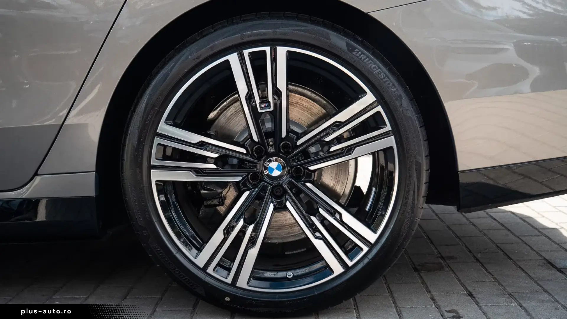 BMW 740d xDrive M Sport Pro Masaj Sky Lounge