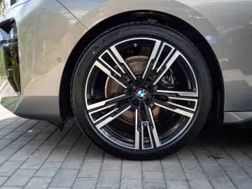 BMW 740d xDrive M Sport Pro Masaj Sky Lounge