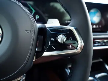 BMW 740d xDrive M Sport Pro Masaj Sky Lounge