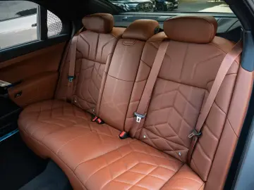 BMW 740d xDrive M Sport Pro Masaj Sky Lounge