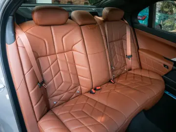BMW 740d xDrive M Sport Pro Masaj Sky Lounge