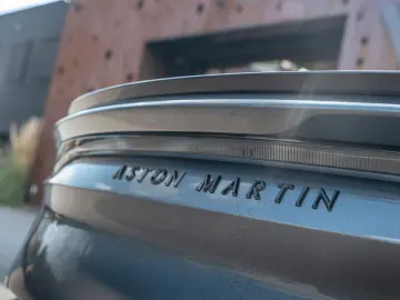 Aston Martin DBS Volante 770 Ultimate 1 of 199 Carbon