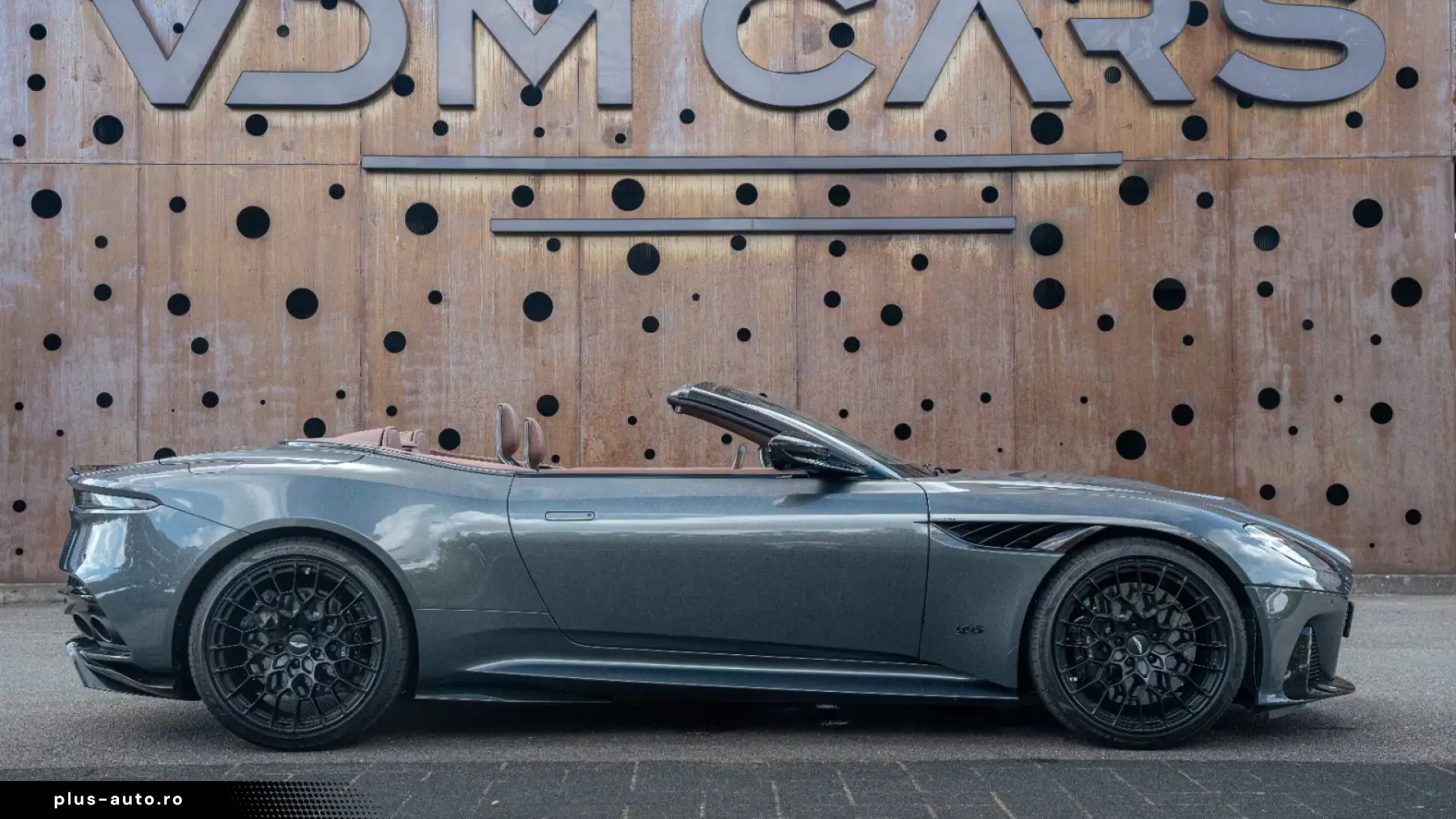 Aston Martin DBS Volante 770 Ultimate 1 of 199 Carbon