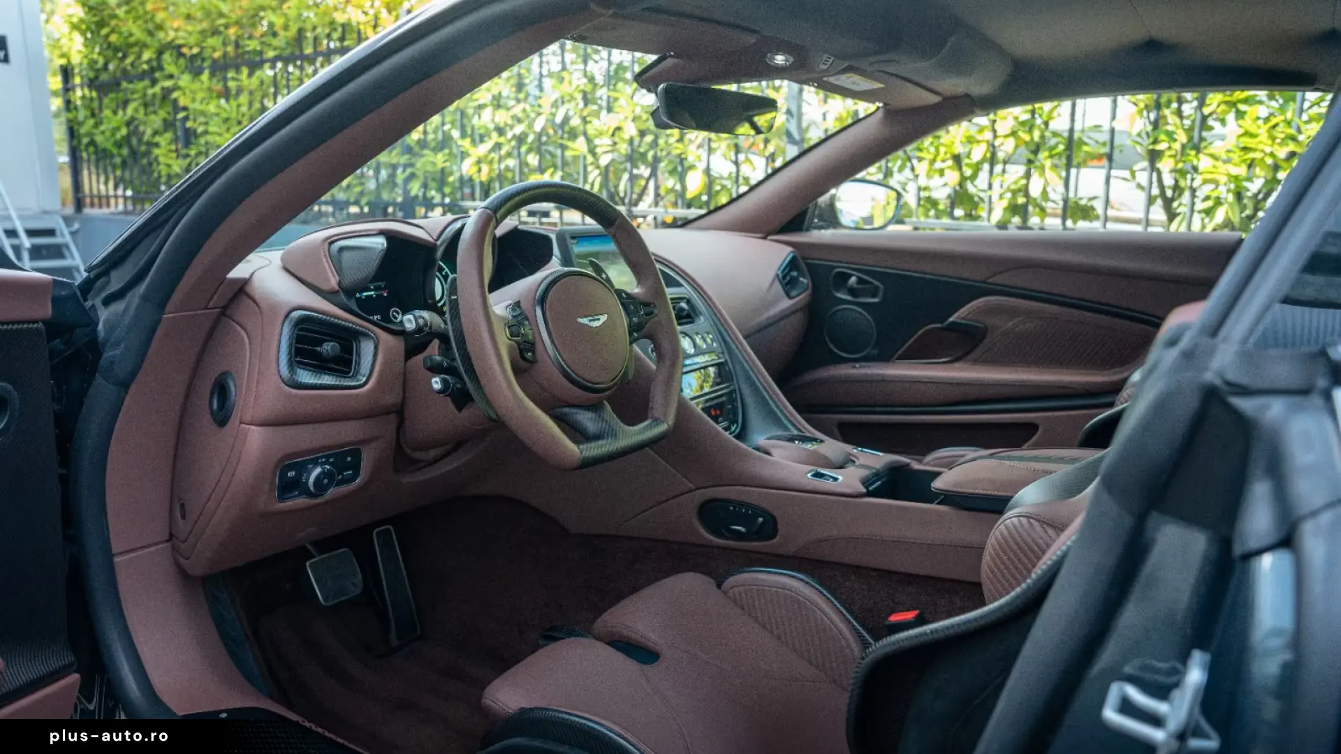 Aston Martin DBS Volante 770 Ultimate 1 of 199 Carbon