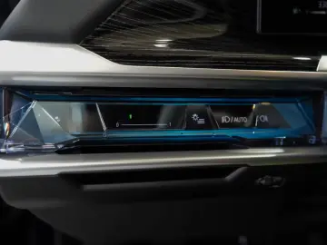 BMW 740d xDrive M Sport Pro Sky Lounge