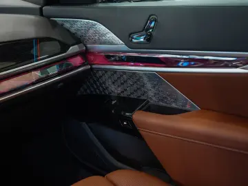 BMW 740d xDrive M Sport Pro Sky Lounge
