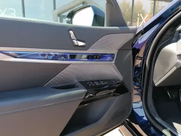 BMW 740 d xDrive Sportpaket Pro AHK HUD StandHZG