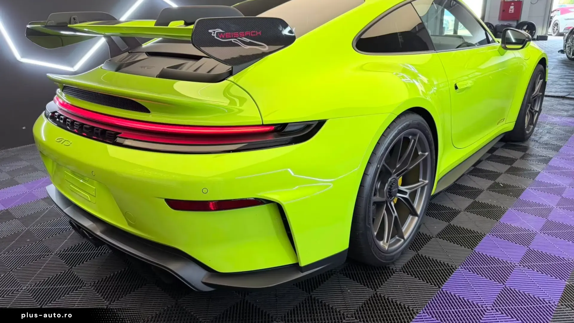 Porsche 992 GT3- PTS- Weissach- Ceramic- Manual gearbox