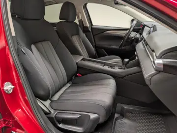 MAZDA 6 Exclusive Navi AHK HUD Bose