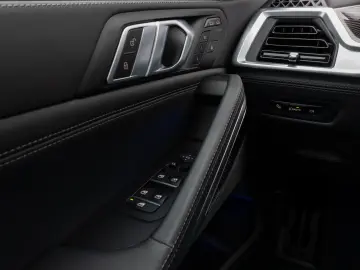 BMW X6 xD30d M Sport Pro Panorama 360 HUD H K 22Zoll