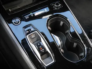AUDI A5 Limousine e-hybrid quattro S-Line AHK Tch plu