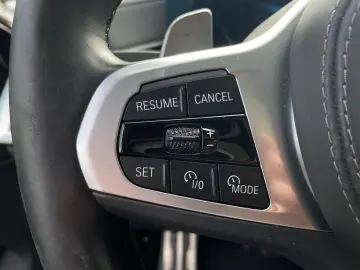 BMW X6 xDrive40i M Sport    AHK Sky Lounge H&K HUD