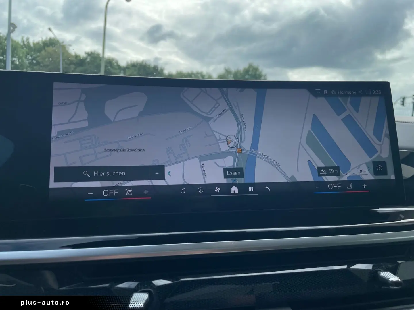 BMW X6 xDrive40i M Sport    AHK Sky Lounge H&K HUD