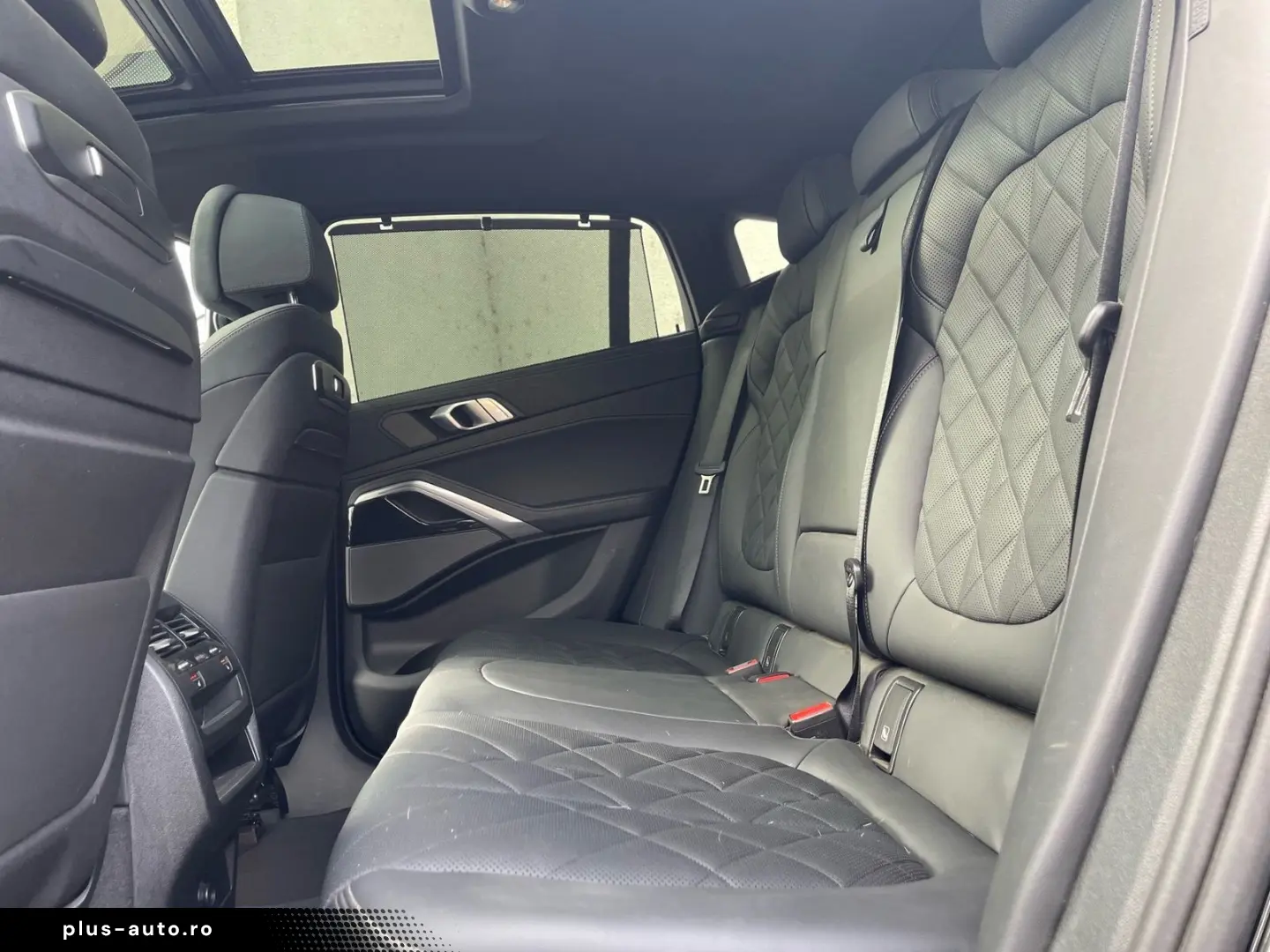 BMW X6 xDrive40i M Sport    AHK Sky Lounge H&K HUD
