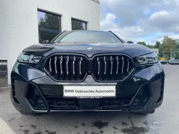 BMW X6 xDrive40i M Sport    AHK Sky Lounge H&K HUD