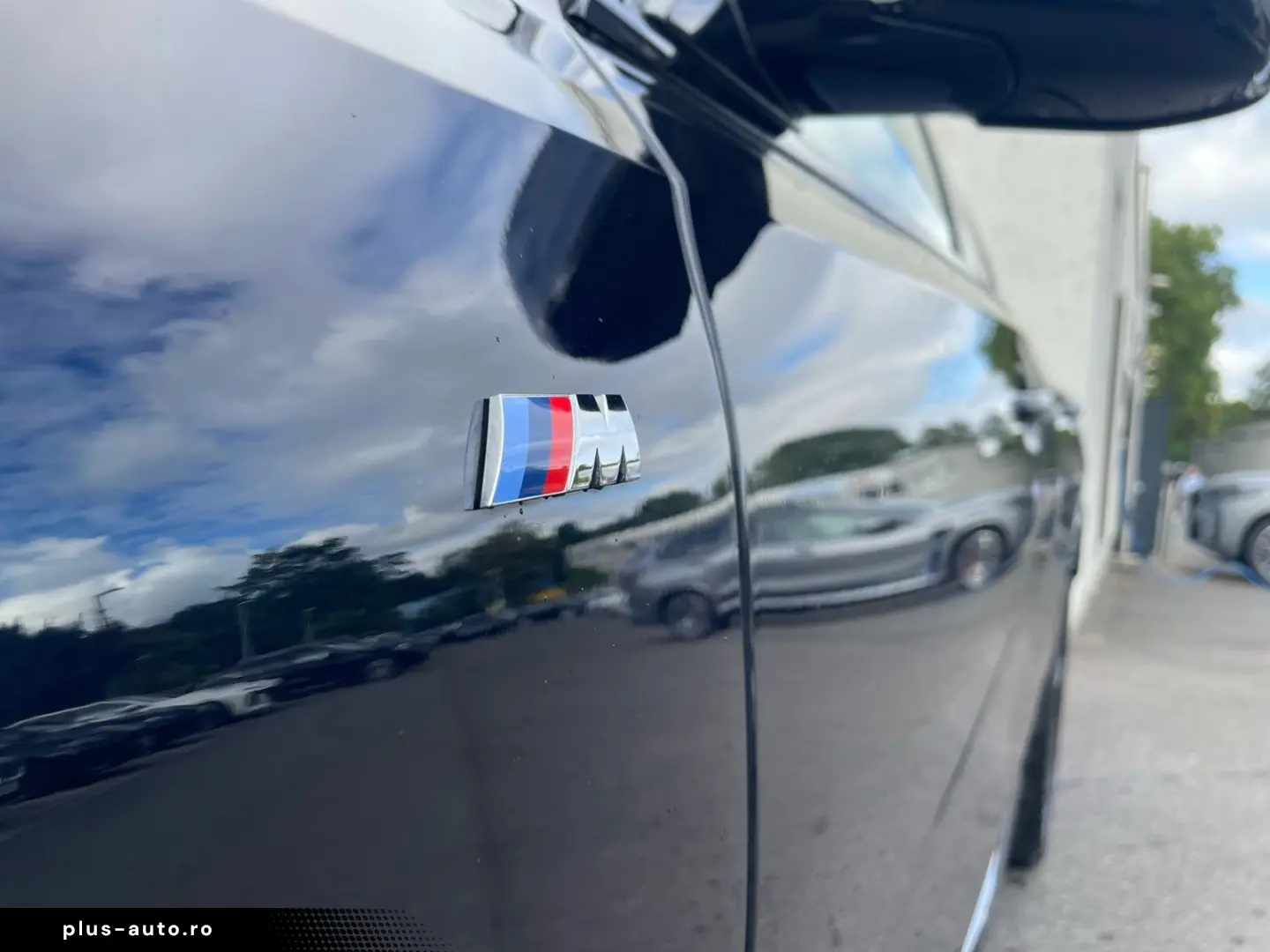 BMW X6 xDrive40i M Sport    AHK Sky Lounge H&K HUD