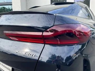 BMW X6 xDrive40i M Sport    AHK Sky Lounge H&K HUD