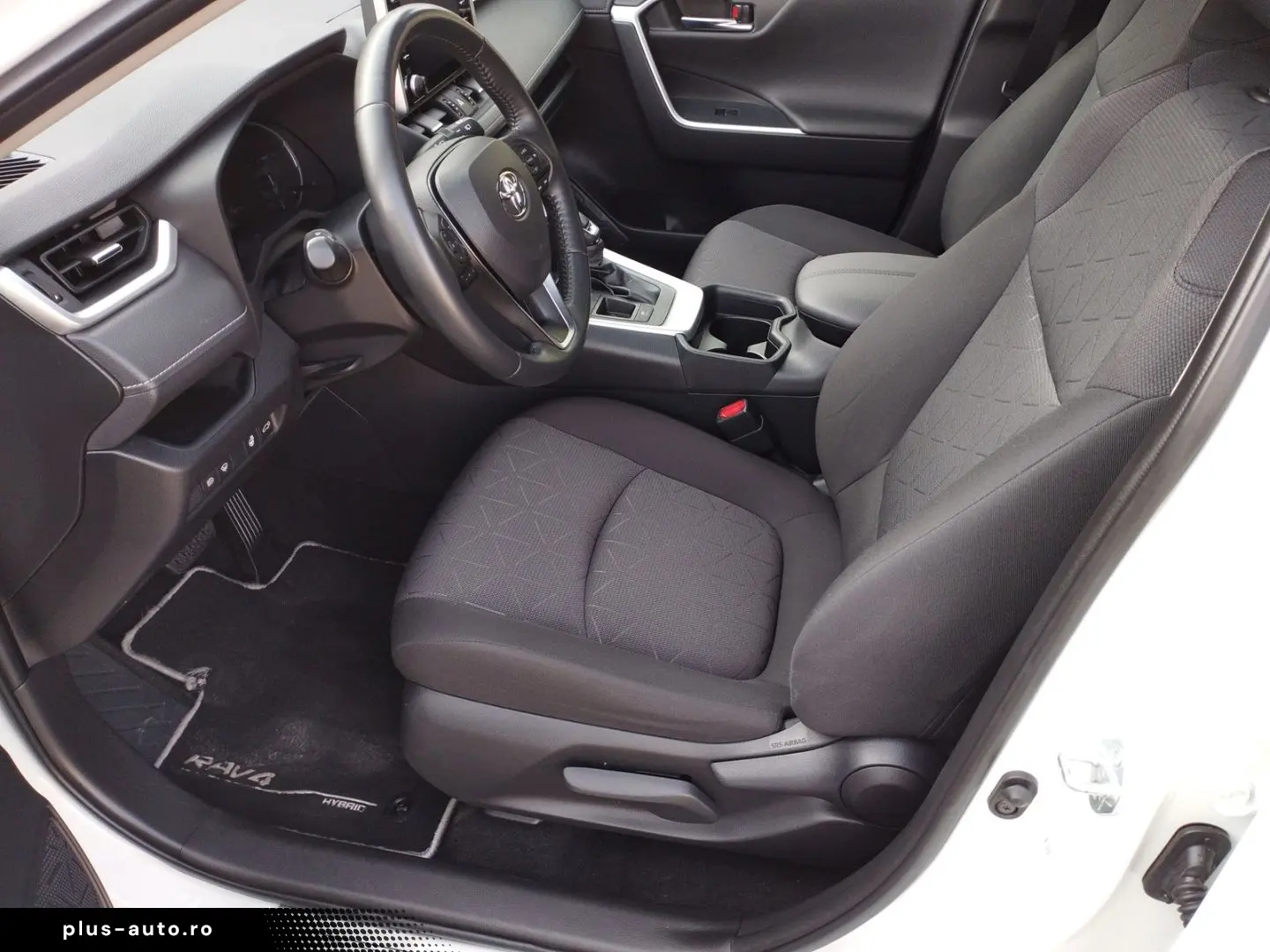 TOYOTA RAV 4 Hybrid 4x2 Team Deutschland 5-TÜRER  2.5L