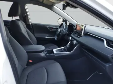 TOYOTA RAV 4 Hybrid 4x2 Team Deutschland 5-TÜRER  2.5L