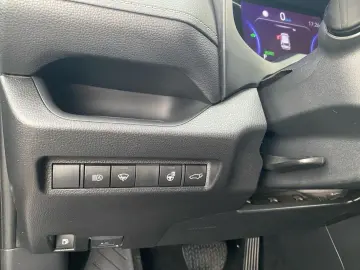 TOYOTA RAV 4 2.5 Hybrid Team D  Technik-Paket AHK RCam
