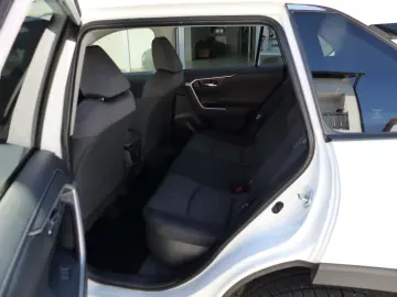 TOYOTA RAV4 Hybrid 4x2 Team D Techpaket Totwinkel