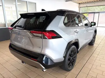 TOYOTA RAV4 2.5 HYBRiD  LED KAMERA NAVi SPUR LEDER 19
