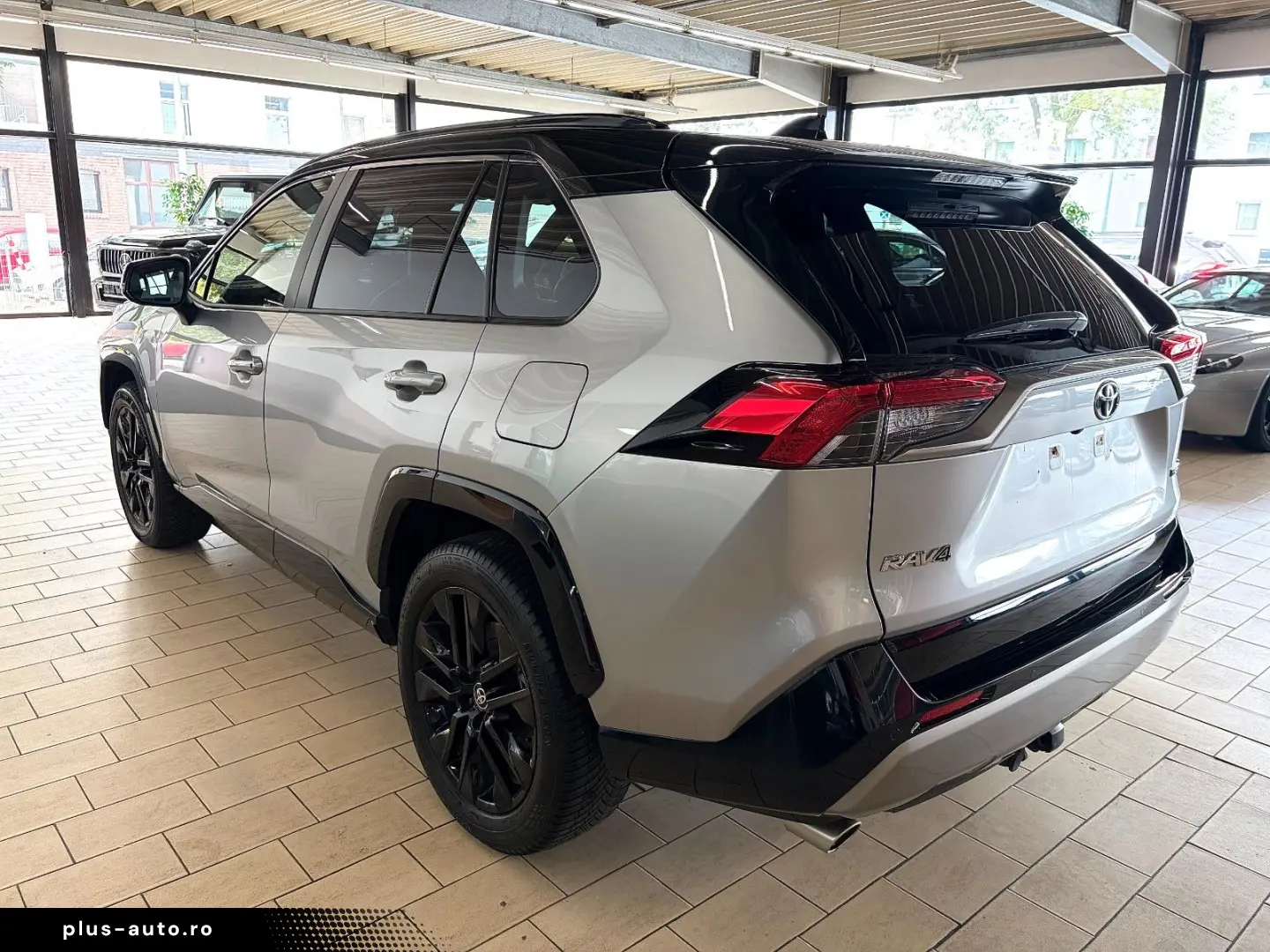 TOYOTA RAV4 2.5 HYBRiD  LED KAMERA NAVi SPUR LEDER 19