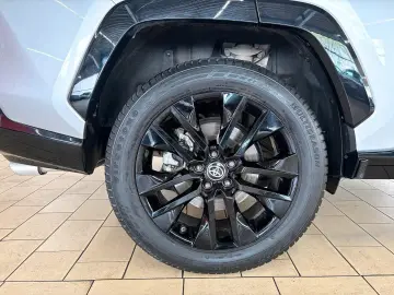TOYOTA RAV4 2.5 HYBRiD  LED KAMERA NAVi SPUR LEDER 19