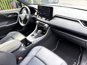 TOYOTA RAV4 2.5 HYBRiD  LED KAMERA NAVi SPUR LEDER 19