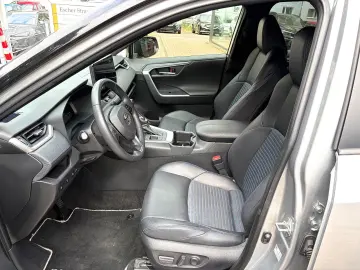 TOYOTA RAV4 2.5 HYBRiD  LED KAMERA NAVi SPUR LEDER 19