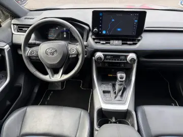 TOYOTA RAV4 2.5 HYBRiD  LED KAMERA NAVi SPUR LEDER 19