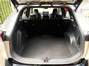 TOYOTA RAV4 2.5 HYBRiD  LED KAMERA NAVi SPUR LEDER 19