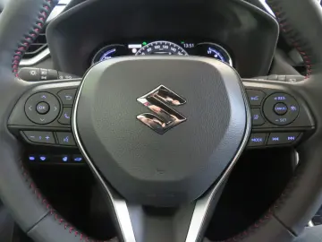 SUZUKI Across 2.5 Plug-In-Hybrid Comfort