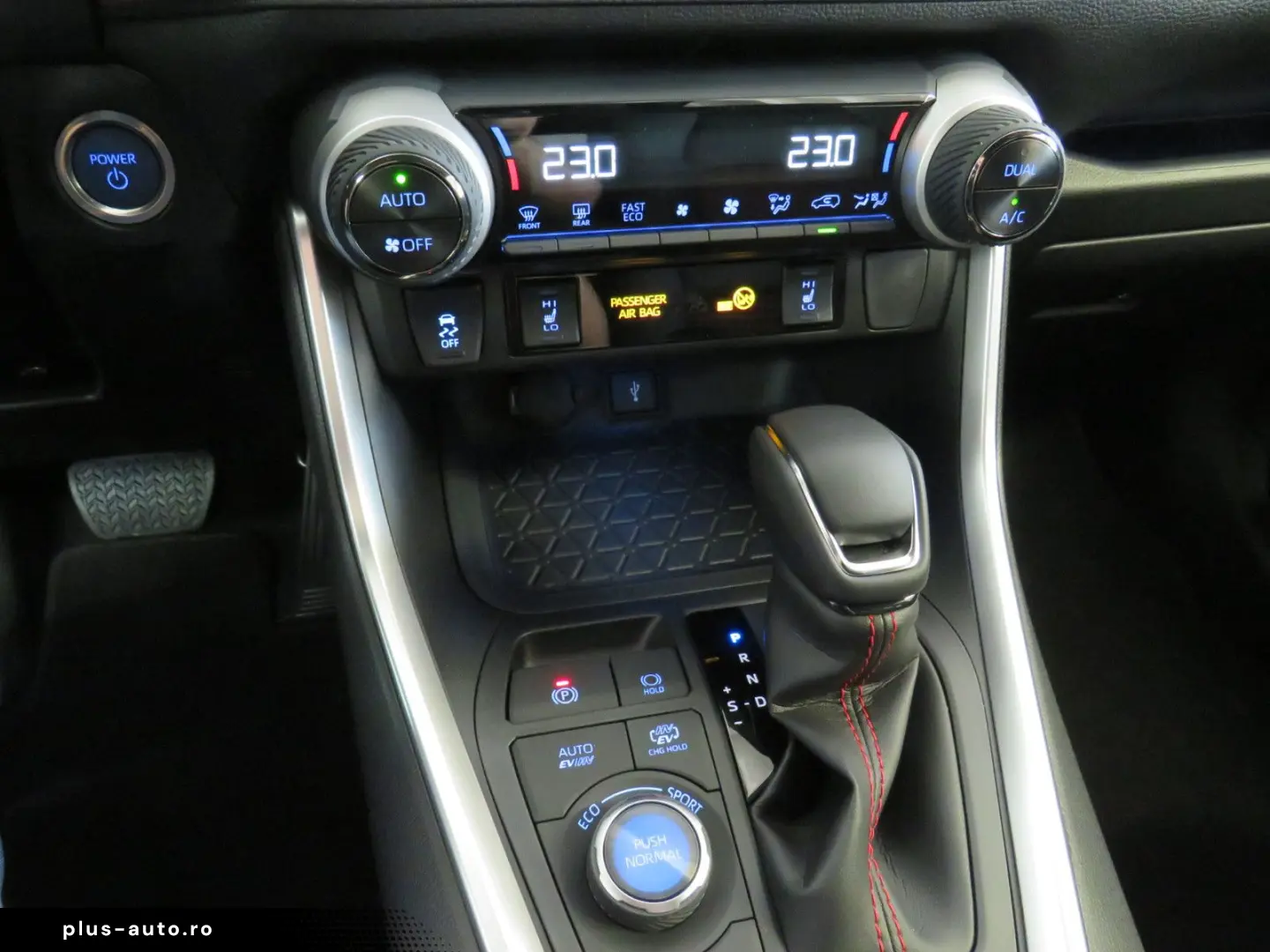 SUZUKI Across 2.5 Plug-In-Hybrid Comfort