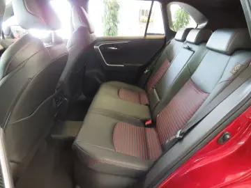 SUZUKI Across 2.5 Plug-In-Hybrid Comfort