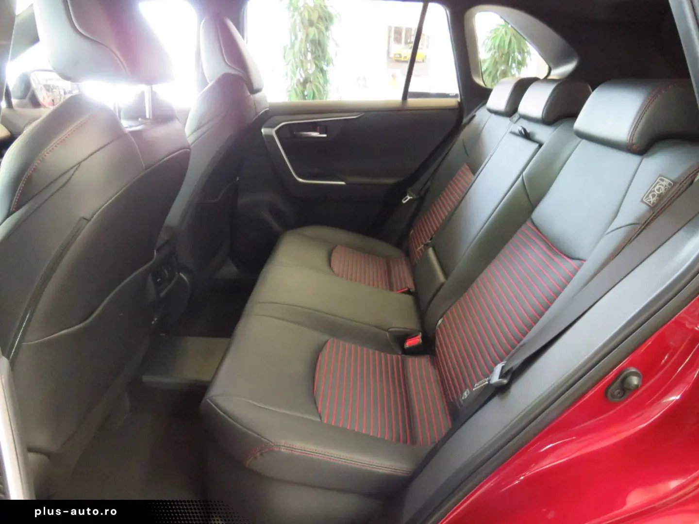 SUZUKI Across 2.5 Plug-In-Hybrid Comfort
