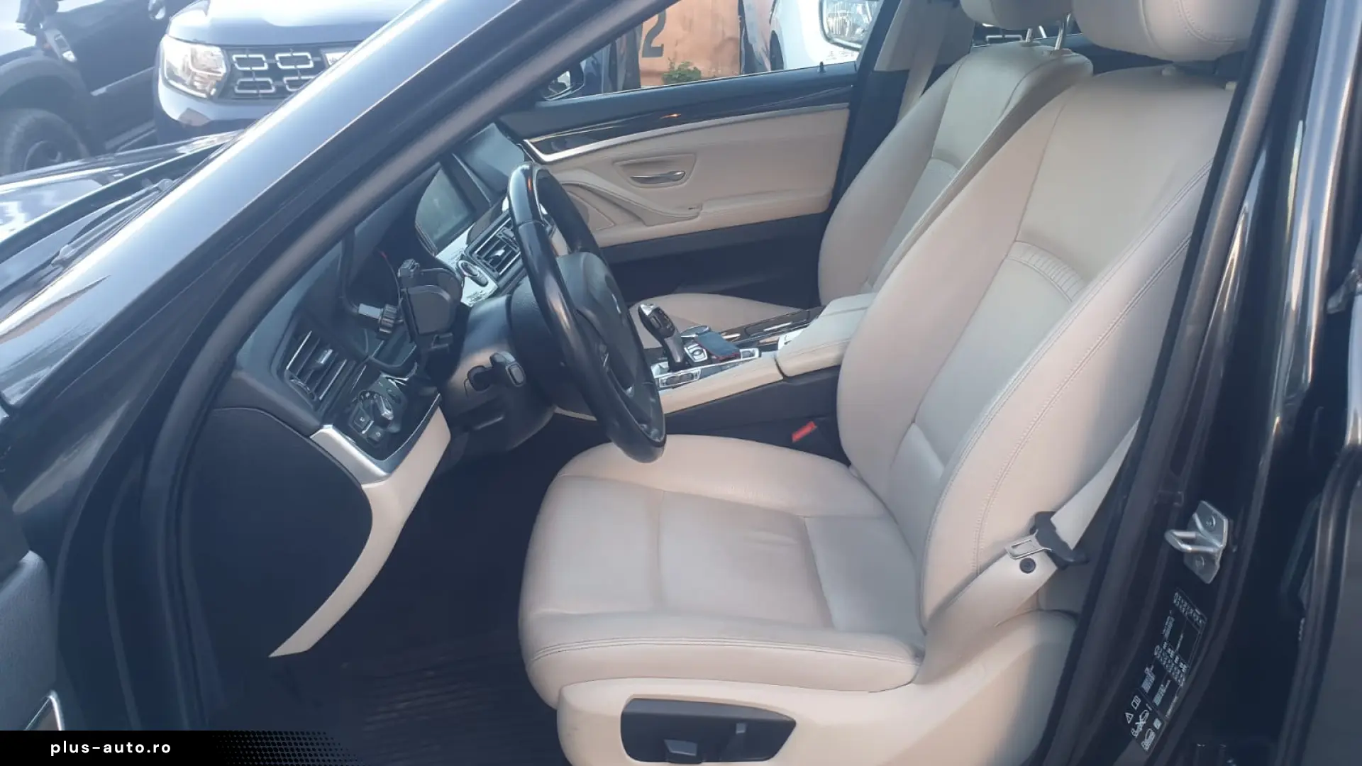 BMW Seria 5 525d xDrive Luxury – Automat - 4x4 – Garanție