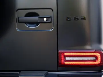 MERCEDES-BENZ G 63 AMG Carbon Performance Package