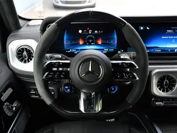 MERCEDES-BENZ G 63 AMG Carbon Performance Package